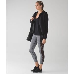 Lululemon Wild And Free Tight Fall Net White Black Athletic Size‎ 6 Mesh Pockets